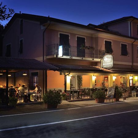 Antica Locanda Luigina Mattarana Bagian luar foto